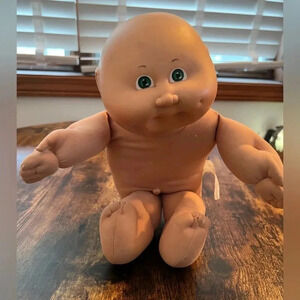 VINTAGE: Cabbage Patch Kids | 1982 baby doll.